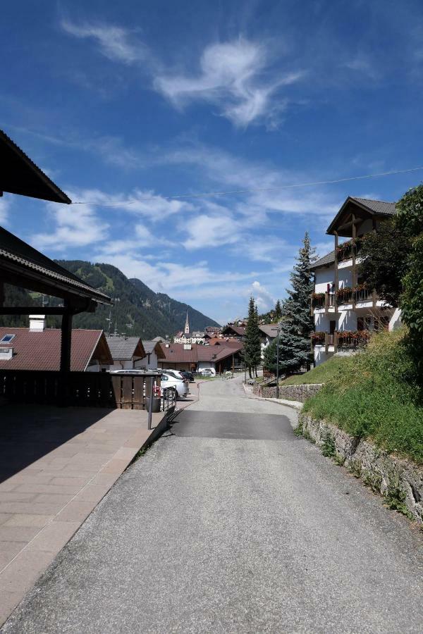 Apartments Casa Metz Santa Cristina Val Gardena Екстер'єр фото