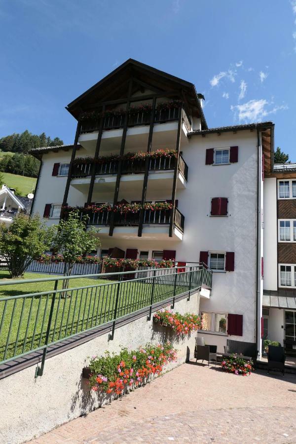 Apartments Casa Metz Santa Cristina Val Gardena Екстер'єр фото